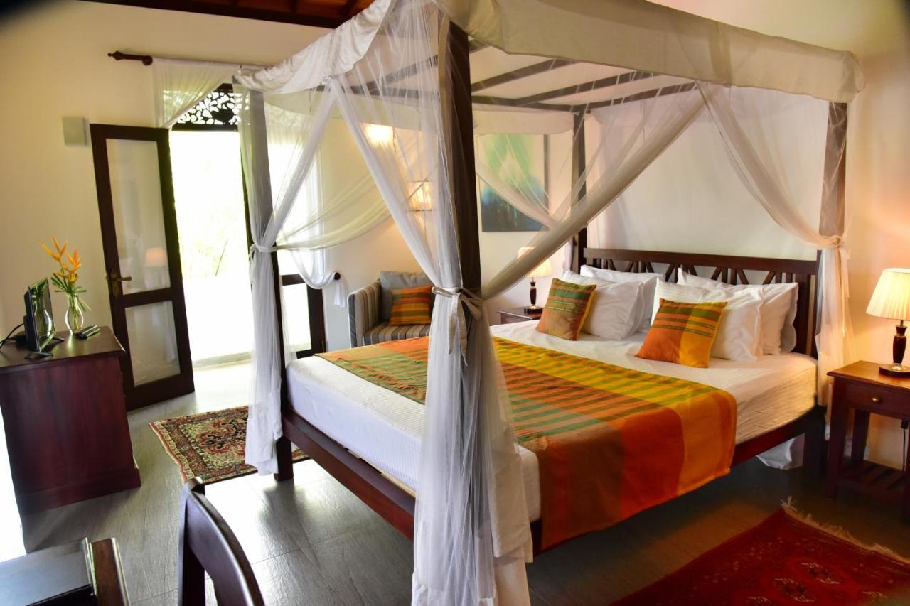 Boutique Villa Shanthi Hikkaduwa Exterior photo